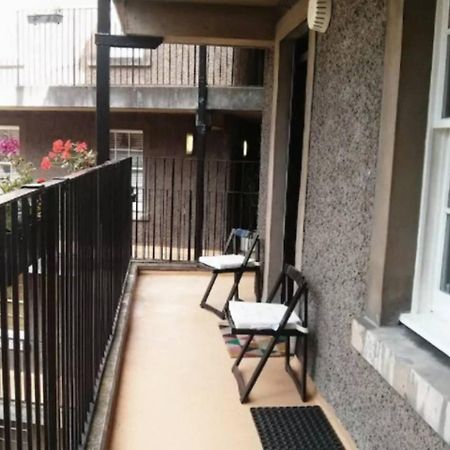 Joivy Stylish Castle View Apartment Edinburgh Eksteriør bilde
