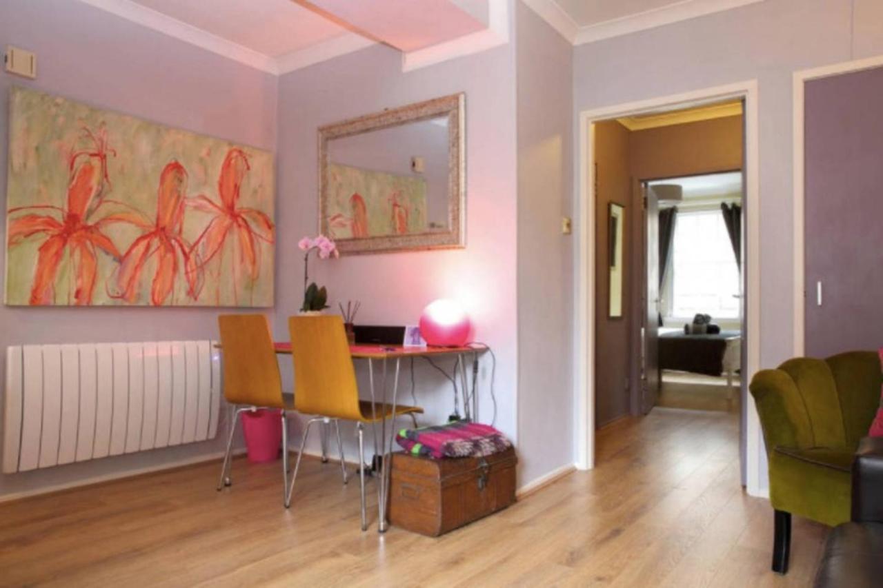 Joivy Stylish Castle View Apartment Edinburgh Eksteriør bilde